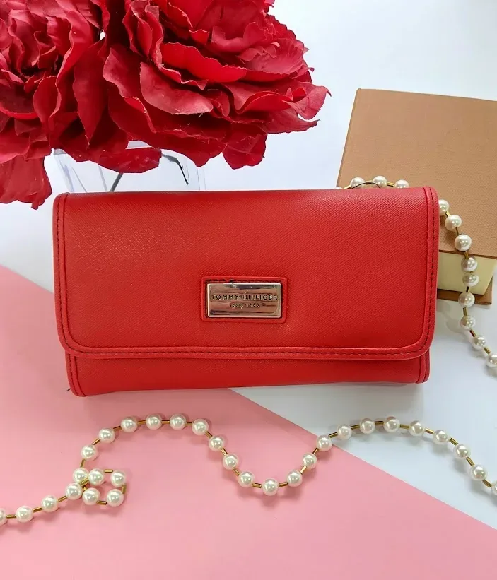 Cartera Tommy Hilfiger para dama color rojo