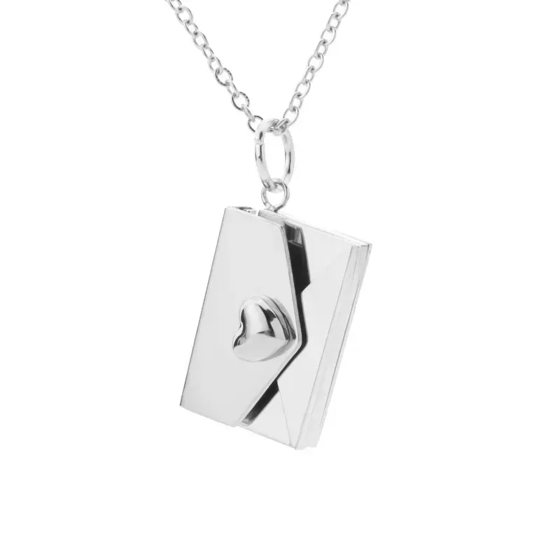 Collar de acero de titanio diseño carta