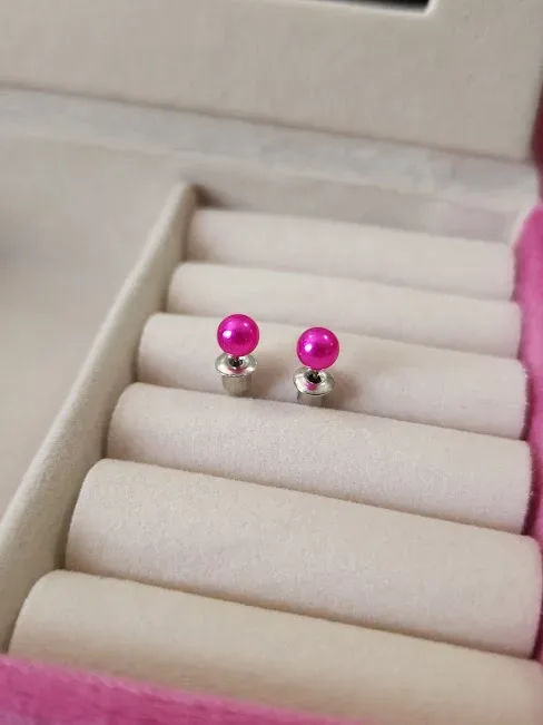Par de aretes para dama diseño de bolita