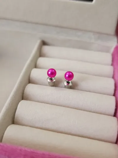 Par de aretes para dama diseño de bolita