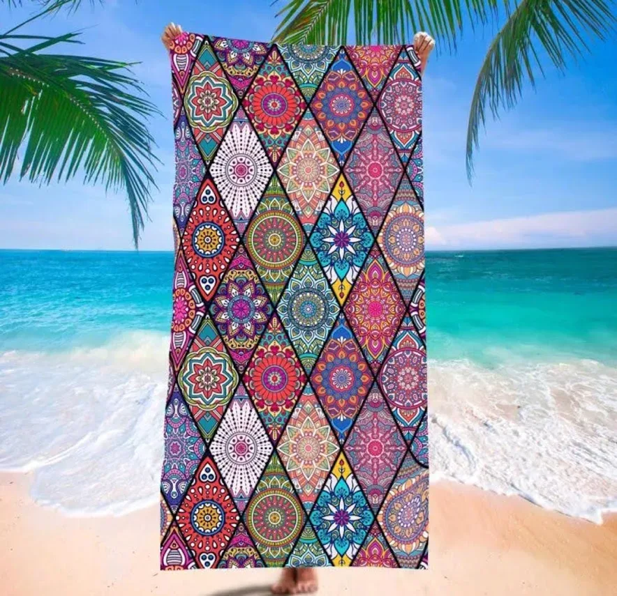 Toalla de playa con estampado de mandaloa
