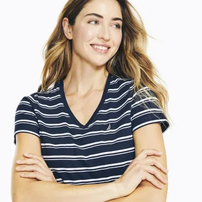 Camiseta Nautica para dama diseño a rayas