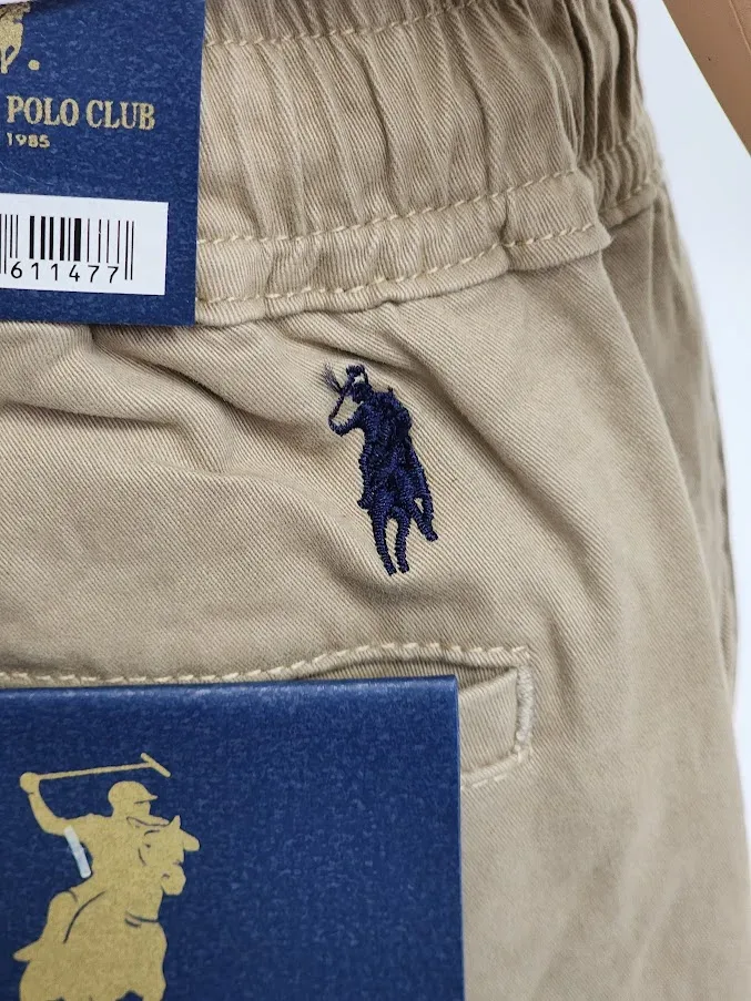 Short Cambridge Polo Club para niño color beige claro