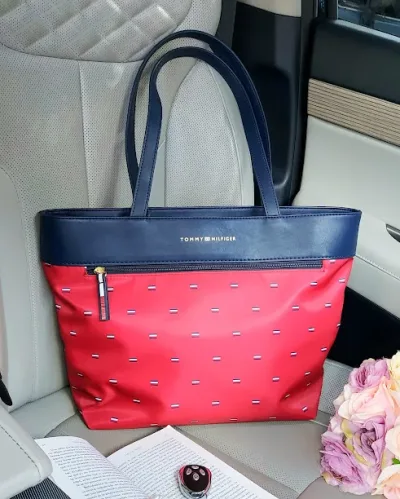 Bolso Tommy Hilfiger para dama color rojo