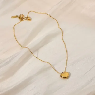Collar de acero inoxidable para dama color dorado