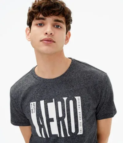 Camiseta Aereopostal para caballero color gris oscuro