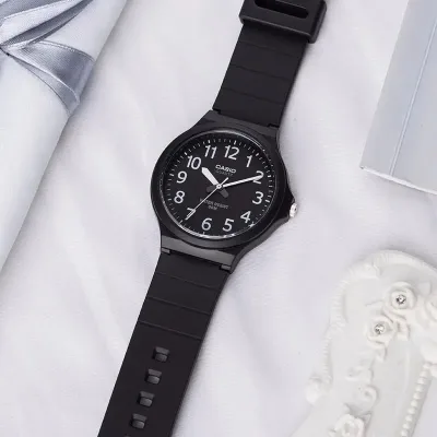 Reloj CASIO para caballero MW-240-1BVDF