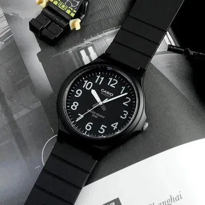 Reloj CASIO para caballero MW-240-1BVDF