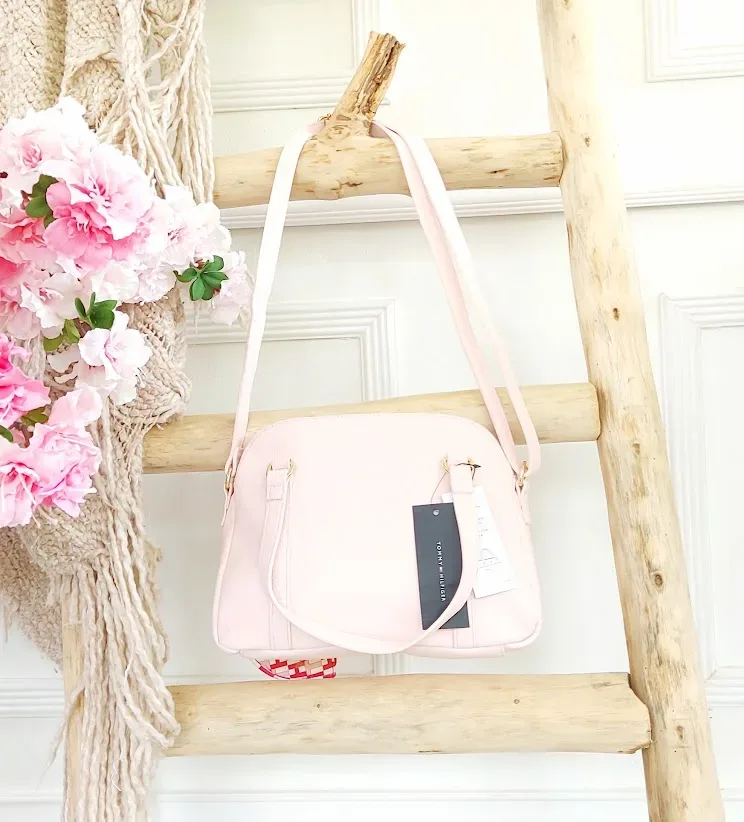 Bolso de hombro Tommy Hilfiger para dama color rosa