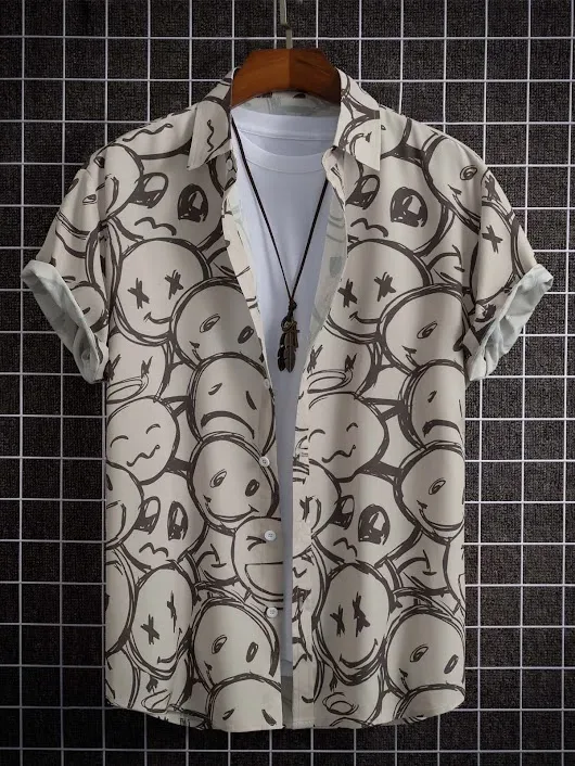 Camisa para caballero con estampado de dibujos animados.