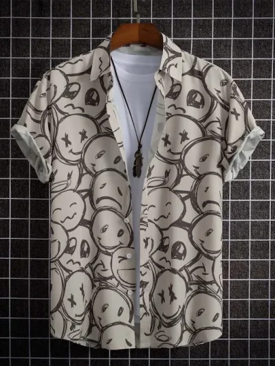 Camisa para caballero con estampado de dibujos animados.