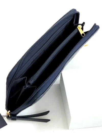 Cartera Tommy Hilfiger color azul oscuro