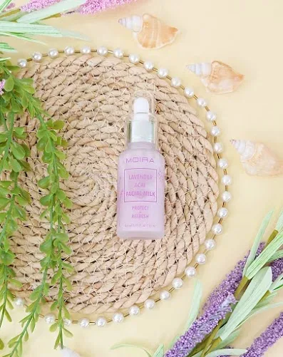 Leche hidratante facial de Lavanda acai MOIRA