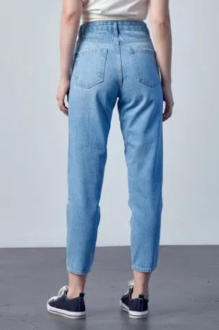 Mom Jeans para dama color celeste M0035