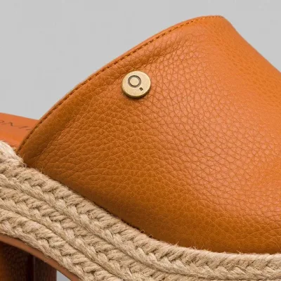 Sandalias Promise para dama Cataluña Camel Pu