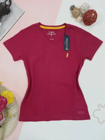 Camiseta Polo cambrige para dama color fucsia oscuro