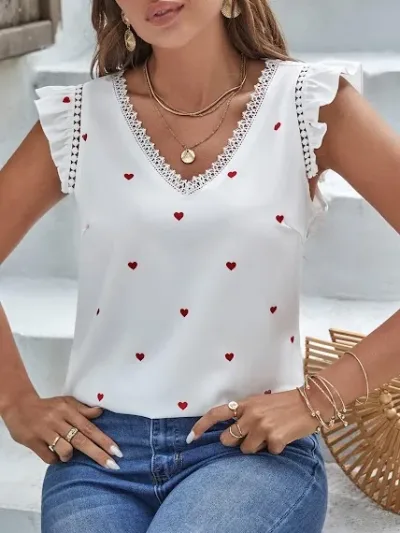Blusa para dama color blanco con estampado de corazón