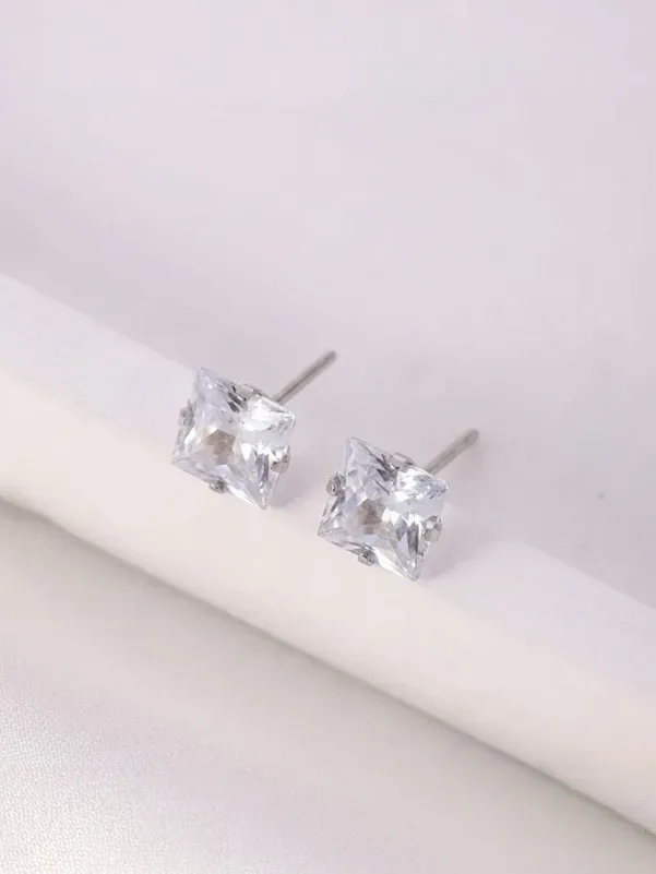 Aretes acero de titanio diseño de diamante