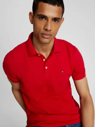 Camiseta Tommy Hilfiger Slim Fit para caballero color rojo
