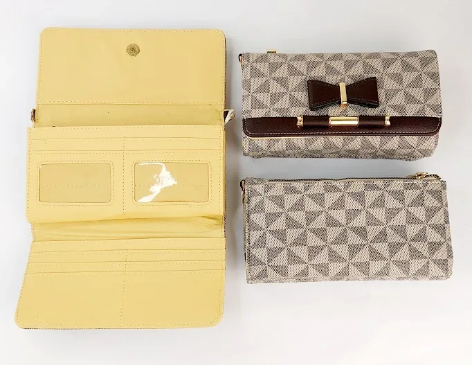 Cartera para dama color café y beige
