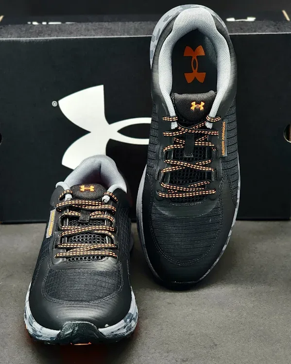 Tenis Under Armour  UA Charget Bandit TR 3 para caballero 3028371 001
