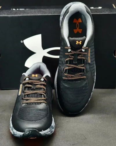 Tenis Under Armour  UA Charget Bandit TR 3 para caballero 3028371 001