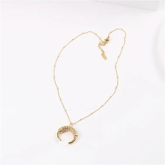 Collar de acero inoxidable para dama color dorado
