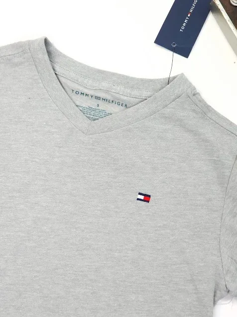 Camiseta Tommy Hilfiger para niño color gris