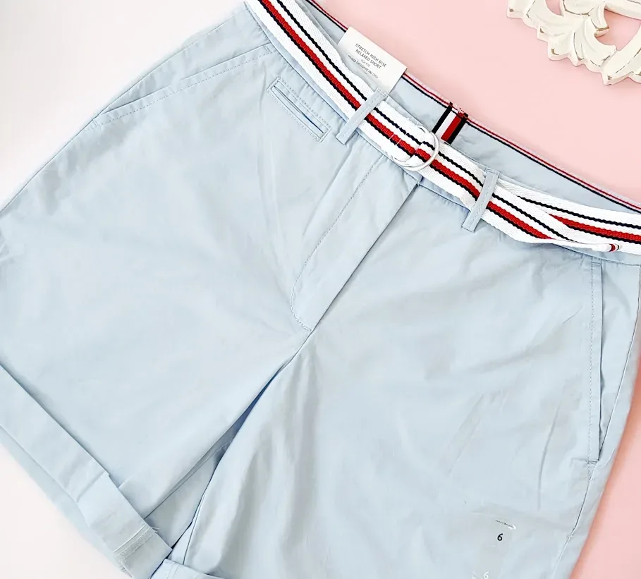 Short Tommy Hilfiger para dama color celeste