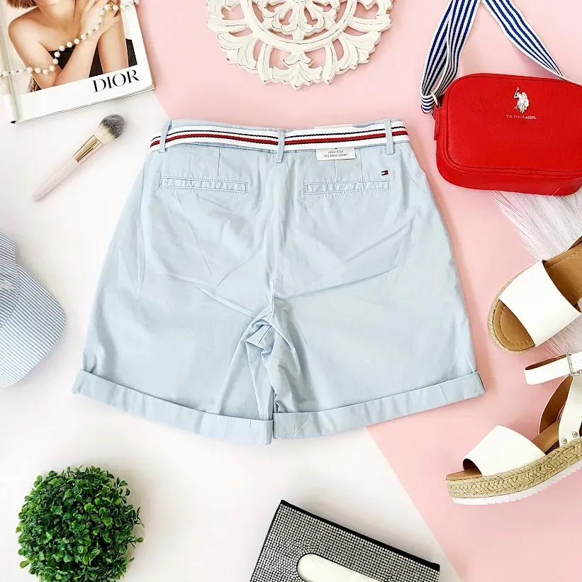 Short Tommy Hilfiger para dama color celeste