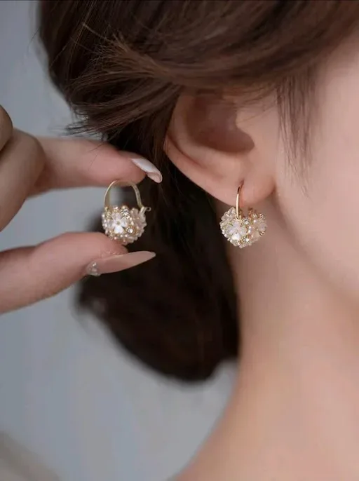 Argollas de fantasía  para dama color dorado