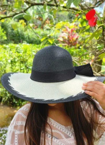 Sombrero para dama color beige con negro