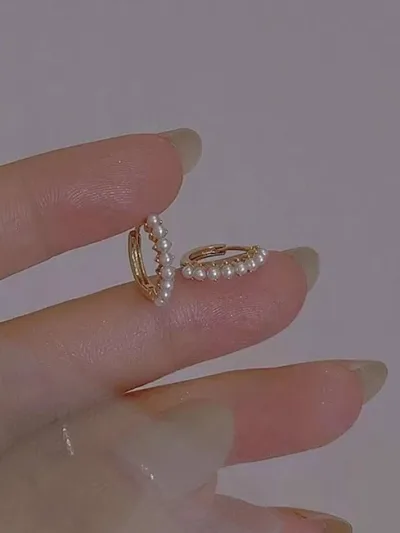 Argollas de acero inoxidable para dama con diseño de perlas