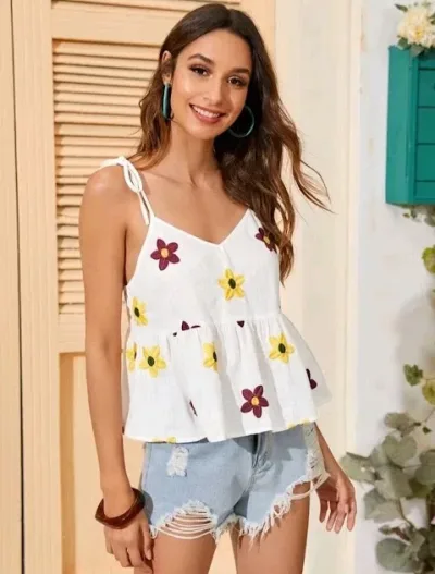 Blusa para dama color blanco con estampado floral