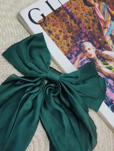 Prensa de lazo color verde oscuro