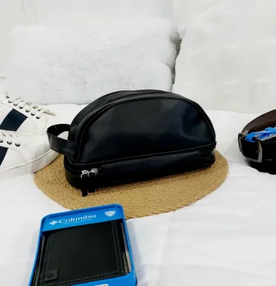 Estuche para viaje PENGUIN para caballero de cuero sintético