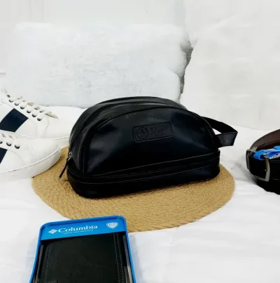 Estuche para viaje PENGUIN para caballero de cuero sintético