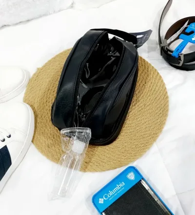 Estuche para viaje PENGUIN para caballero de cuero sintético