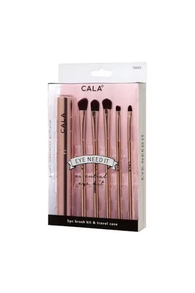 Set de brochas de maquillaje y estuche.
