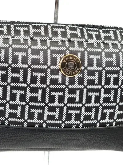 Bolso Tommy Hilfiger para dama color negro