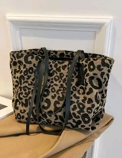Bolso para dama color leopardo