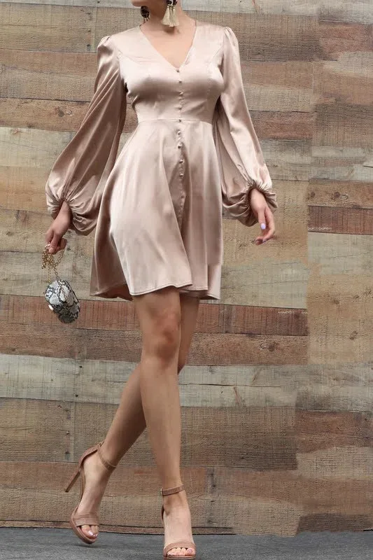 Vestido para dama con botones al centro