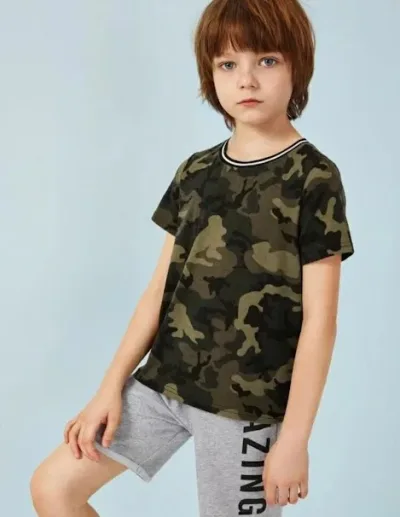 Camiseta para niño color verde