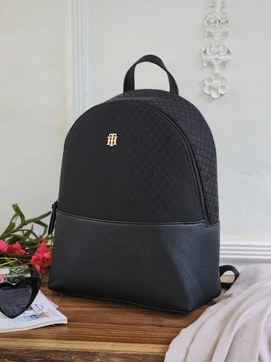 Bolso Tommy Hilfiger para dama XW05351-9730GJ COLOR NEGRO