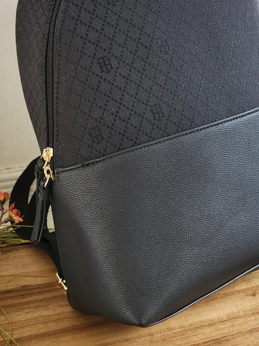 Bolso Tommy Hilfiger para dama XW05351-9730GJ COLOR NEGRO