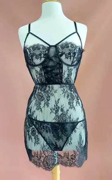 Lencería para dama color negro