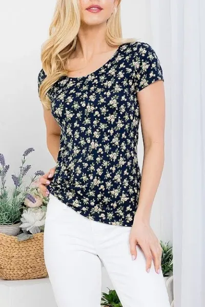 Blusa para dama color azul con diseño floral