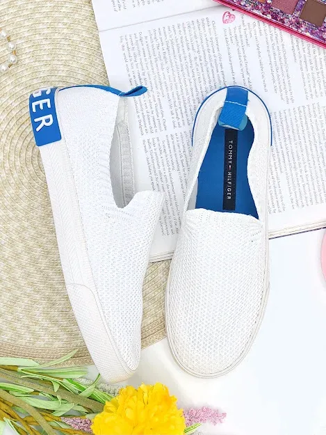 Tenis Tommy Hilfiger para dama color blanco