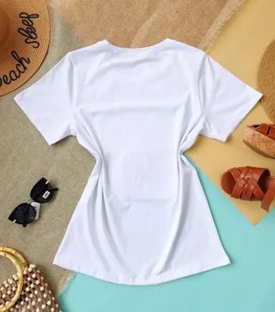 Camiseta para dama con diseño de mujer y bolso
