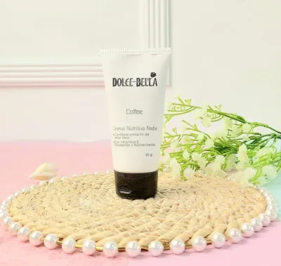 Crema nutritiva para la noche Dolce Bella para dama color blanco